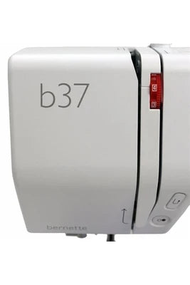 Centrale vapeur Bernette Machine à coudre électronique 37