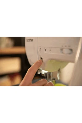 Machine à coudre Brother Machine à coudre Innov-is A16 - - Garantie 5 ans - Libérez Votre Créativité !(...) - Blanc